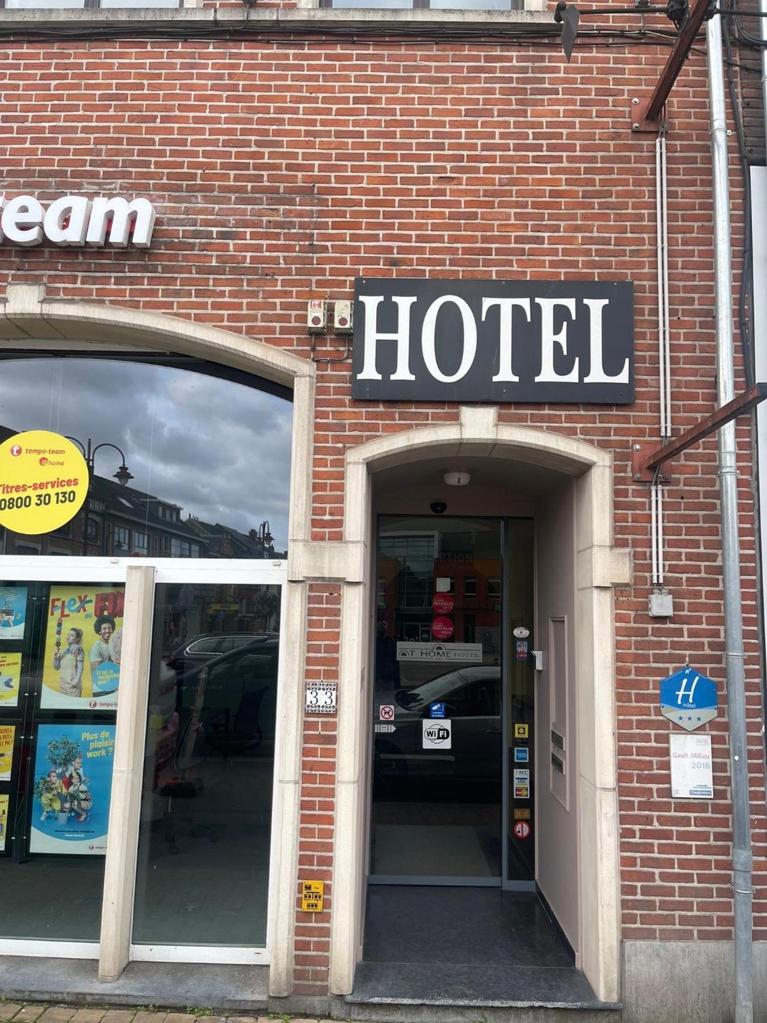 At-Pacific-Hotel Wavre Exterior photo
