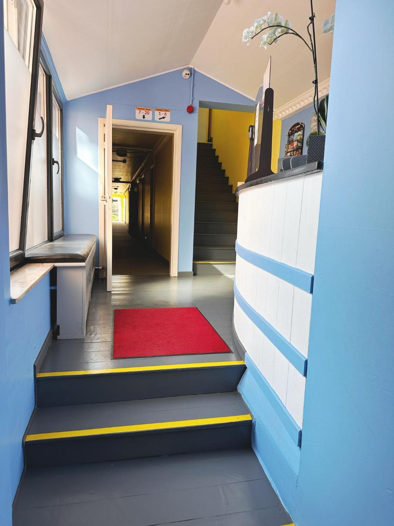At-Pacific-Hotel Wavre Exterior photo